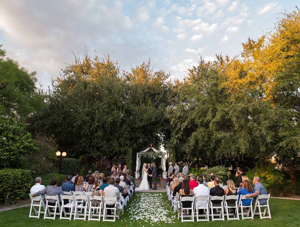 Wedgewood Weddings Stonebridge Manor Courtyard