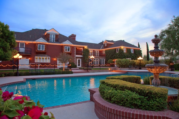 Inexpensive wedding venue in Arizona
